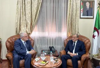 رزيق يستقبل عميد مسجد باريس