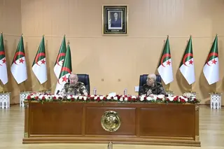 الفريق أول شنقريحة في زيارة عمل وتفقد إلى الناحية العسكرية الخامسة