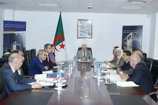 وزير الاتصال يلتقي مسيري المطابع العمومية والجزائرية للورق