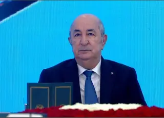 رئيس الجمهورية يشرف على مراسم تسليم جائزة رئيس الجمهورية للصحفي المحترف
