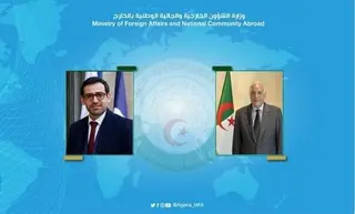 السيد عطاف يتلقى مكالمة هاتفية من نظيره الفرنسي
