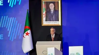 بتكليف من رئيس الجمهورية, الوزير الأول يشرف على افتتاح الطبعة ال3 للمؤتمر الإفريقي للمؤسسات الناشئة