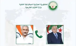 عطاف يتلقى مكالمة هاتفية من نظيره الهندي