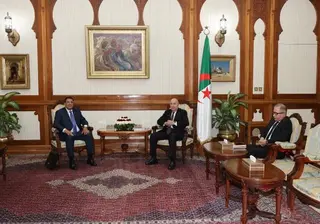 رئيس الجمهورية يستقبل رئيس حزب جبهة المستقبل بطلب منه