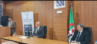 وزير الاتصال يشرف على افتتاح ندوة "الأمازيغية واللحمة الوطنية"