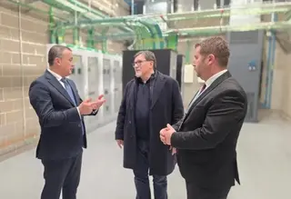 زروقي يتفقد ببرشلونة تقدم مشروع الكابل البحري "ميدوسا"