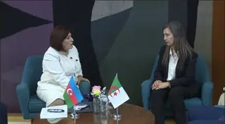 بوفدش تجري محادثات ثنائية مع رئيسة المجلس الوطني لجمهورية أذربيجان