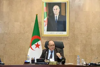 الوزير الأول يترأس اجتماعا للمجلس الوزاري المشترك خُصص لوضع النظام الوطني المدمج لمراقبة البضائع على الحدود