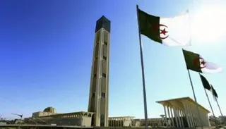 بيان السياسة العامة للحكومة: حماية الهوية الدينية بتعزيز المرجعية الدينية الوطنية