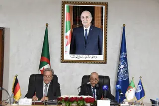 المدير العام للأمن الوطني يعقد اجتماع عمل مع  رئيس الشرطة الألمانية