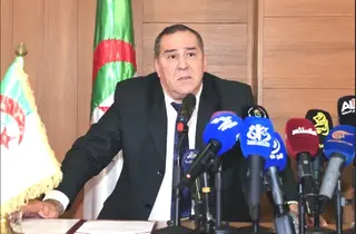 وزير الاتصال يعلن عن إطلاق عملية تكوينية للإعلامين في مجال الاستثمار