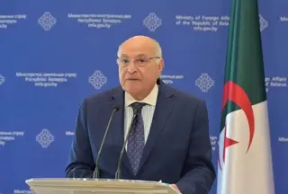 عطاف يؤكد عزم الجزائر على مواصلة العمل مع بيلاروسيا لتعزيز العلاقات الثنائية