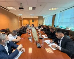 وزيرة التجارة الداخلية تبحث مع تجار الجملة تنظيم أسواق الخضر والفواكه