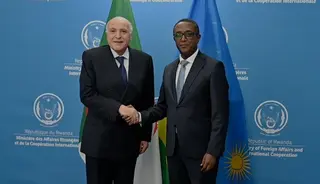 السيد عطاف يجري بكيغالي محادثات ثنائية مع نظيره الرواندي