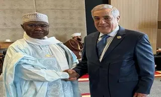الوزير الأول يجري محادثات مع الأمين العام لمنظمة التعاون الإسلامي