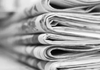 الصحافة الوطنية تندد بالمعاملة السيئة التي يتعرض لها الجزائريون في المطارات  الفرنسية