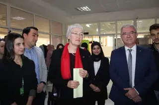 عرض فكرة اجتياز اختبار اللغة بمركز التعليم المكثف بوهران