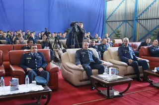 أبواب مفتوحة على القاعدة الجوية الشهيد بوطويقة قاسمي ببوسفر  ... تنظيم وتسيير وصيانة عصرية