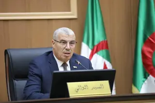 والي وهران يترأس المجلس التنفيذي للولاية