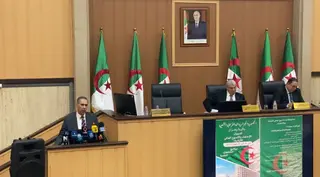 تواصل امتحانات شهادة البكالوريا في ظروف تنظيمية خاصة : مادة الرياضيات تفتح باب التباين في اليوم الثاني