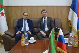 جامعة وهران 2 تعلن عن مشروع تعاون أكاديمي جديد...ترجمة الرواية الجزاىرية الى اللغة الروسية