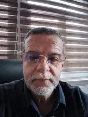 الدكتور يوسف بوخاري : هياكل صحية  مجهزة و45 فرقة طبية  لاطلاق حملةالتلقيح