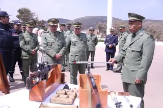 مركز التدريب للمشاة غزيل دحو بأرزيو   ينظم  أبوابا مفتوحة   : عروض فنية قتالية وورشات  في مستوى جاهزية  المركز