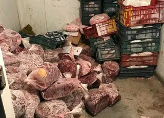 حجز 1361 كلغ من اللحوم الفاسدة بمحل بدالمونت ورفض القائمين على حديقة الحيوانات نتيجة كمية السموم المتواجدة بها