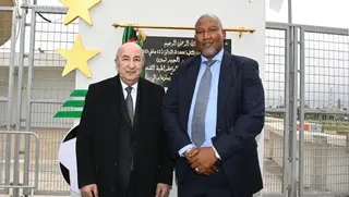 حفيد نيلسون مانديلا يتطرق إلى العلاقات التاريخية بين الجزائر وجنوب إفريقيا  خلال زيارة إلى مقر الجمعية الدولية لأصدقاء الثورة الجزائرية