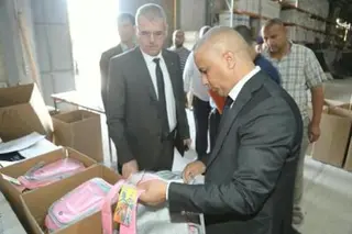 سيدي بلعباس... توزيع 6200 محفظة لفائدة الأطفال المعوزين