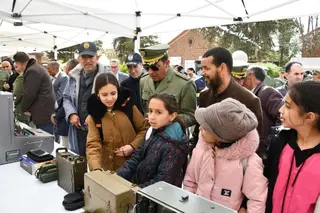 أبواب مفتوحة على مركز التدريب للإشارة بالبيض