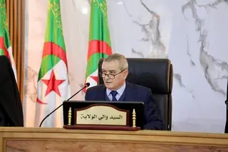 الوالي أحمد بودوح يؤكد في اجتماع المجلس التنفيذي :  .... " مستغانم استفادت من 700 مليار سنيتم  لإنجاز هياكل تربوية"