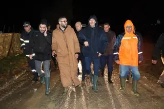 والي الشلف ابراهيم غميرد يقف على مخلفات الأمطار  بسنجاس وبني راشد