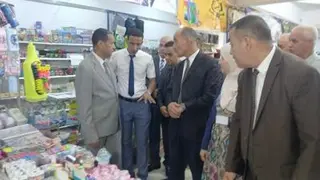 الاغواط..توفر الأدوات المدرسية بمعارض الأغواط و بيع مآزر وألبسة من منتجات ورشات التكوين والحرف