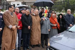 والي معسكر يشرف على إطلاق قافلة تحسيسية  للحد من  التبذير   في  رمضان