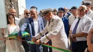 الأبيّض سيدي الشيخ .... تسليم مفاتيح ومقرارات الاستفادة من سكنات على المستفيدين