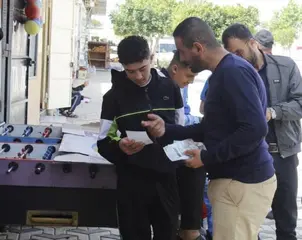 انطلاق قافلة تحسيسية   لتسجيل بالقوائم الانتخابية من المركب الرياضي بالعــريــشة