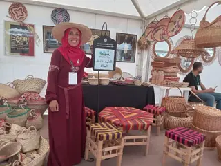 الحرفية عائشة العايب من تيسمسيلت  ...أنامل من الونشريس ونموذج للمرأة الريفية الناجحة
