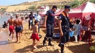مستغانم: توافد أكثر من نصف مليون مصطاف على الشواطئ خلال نهاية الأسبوع