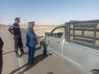 للوقاية من مخاطر التقلبات الجوّية والزوابع الرملية بتيميمون ..الشرطة  تكثّف من خرجاتها التحسيسية