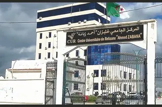 الإعلامي والنقابي عابد زقاي يناشد رئيس الجمهورية نقله للعلاج في الخارج