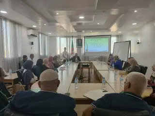 للوقاية من الأمراض المتنقلة عن طريق المياه   ...تكوين مستخدمي الهياكل البلدية لحفظ الصحة