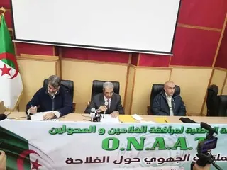 ملتقى جهوي بتيارت حول العقار الفلاحي....تدوين انشغالات الفلاحين لرفعها إلى الوزارة الوصية