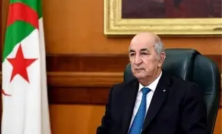 رئيس الجمهورية يعزي في وفاة أحد مناصري مولودية الجزائر