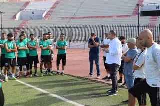 جمعية وهران تجري أول حصة تدريبية بملعب زبانة ...التركيز على العمل البدني والتكتيكي