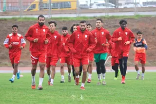 مباراة ودية منتظرة لإحياء الداربي بين المولودية والجمعية  بعد 9 سنوات...  مهاجم كاميروني و آخر نيجيري في مفكرة الحمراوة