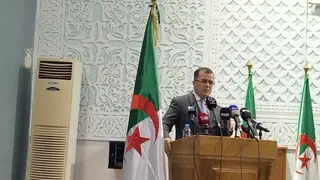 بن طالب يثمن من معسكر  قرار رئيس الجمهورية الخاص بزيادات معاش المتقاعدين معتبرا إياها أكبر زيادة شهدها قطاع الضمان الاجتماعي منذ تأسيسه