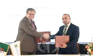 التوقيع على اتفاقية شراكة بين القرض الشعبي الجزائري وشركة "أ سي أم" للبيع الالكتروني بالتقسيط