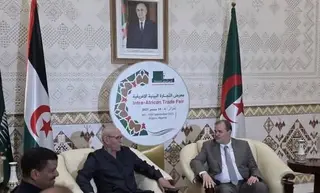 الرئيس الصحراوي يصل الجزائر للمشاركة في الطبعة الرابعة لمعرض التجارة البينية الإفريقية