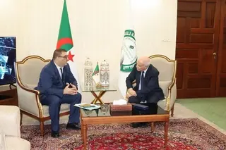 السلطة الوطنية المستقلة للانتخابات: السيد طارق زغدود يودع ملف التصريح  بالترشح للرئاسيات